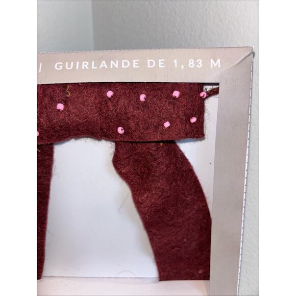 Cupcakes & Cashmere Garland Maroon Felt Bow Pink Beads Farmhouse Christmas 6ft - Picture 3 of 4